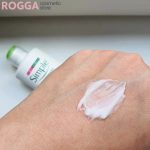 کرم مرطوب کننده و آبرسان سیمپل مدل light